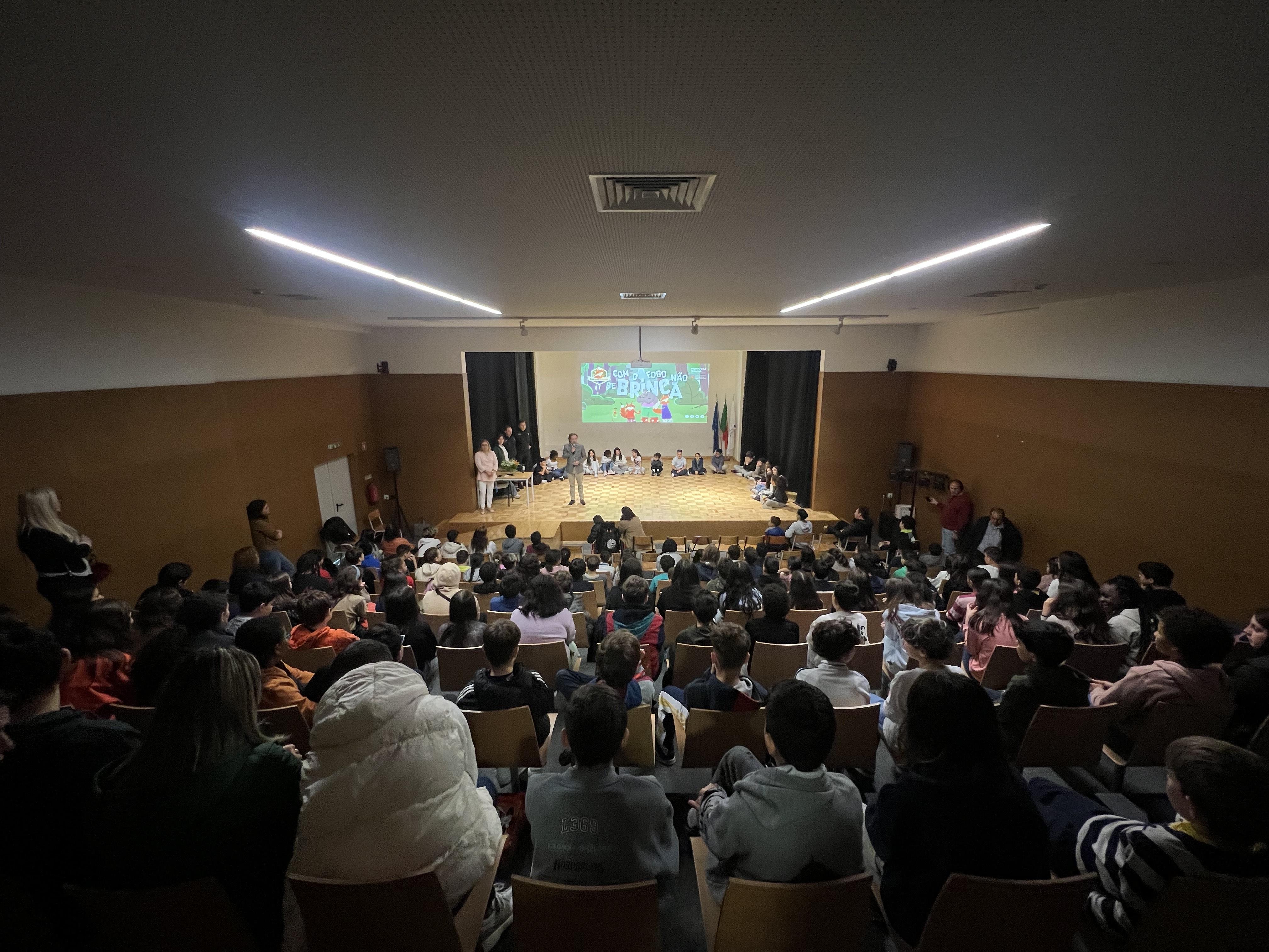 Escola Francisco Sanches vence concurso “Raposa Chama”