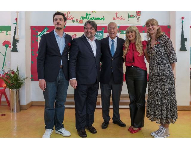 Marcelo Rebelo de Sousa “presidiu” às comemorações do 25 de Abril na Escola Básica do Prior Velho