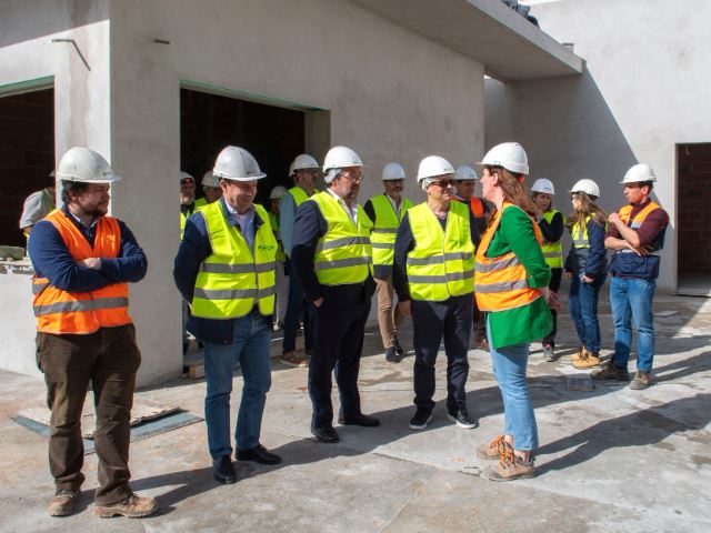 Visita à obra da Escola Básica do Infantado