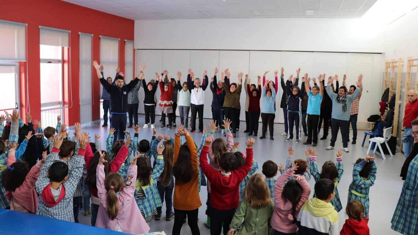 Câmara Municipal dinamizou Atividades Intergeracionais "Dar e Receber"