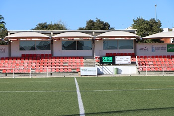 Campos Barrena e Semedo com toldos nas bancadas