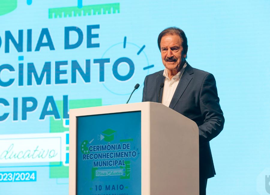 𝐂𝐞𝐫𝐢𝐦𝐨́𝐧𝐢𝐚 𝐝𝐞 𝐑𝐞𝐜𝐨𝐧𝐡𝐞𝐜𝐢𝐦𝐞𝐧𝐭𝐨 𝐌𝐮𝐧𝐢𝐜𝐢𝐩𝐚𝐥 𝐩𝐨𝐫 𝐌𝐞́𝐫𝐢𝐭𝐨 𝐄𝐝𝐮𝐜𝐚𝐭𝐢𝐯𝐨